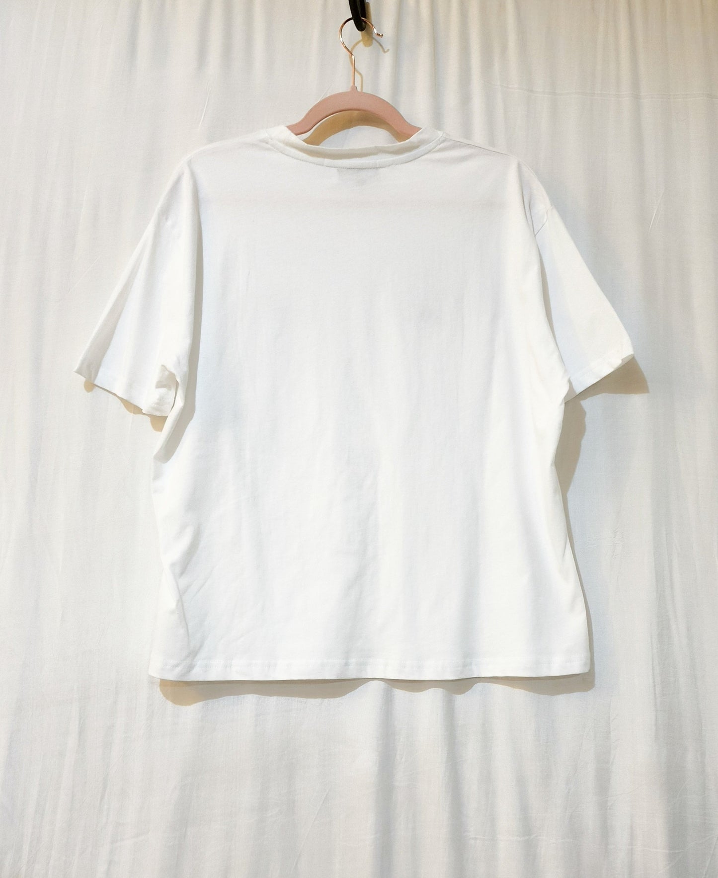 white basic printed tee