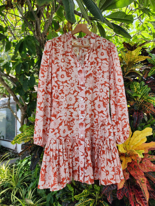 Cotton printed dress with a self-fabric belt and contrast stitching!