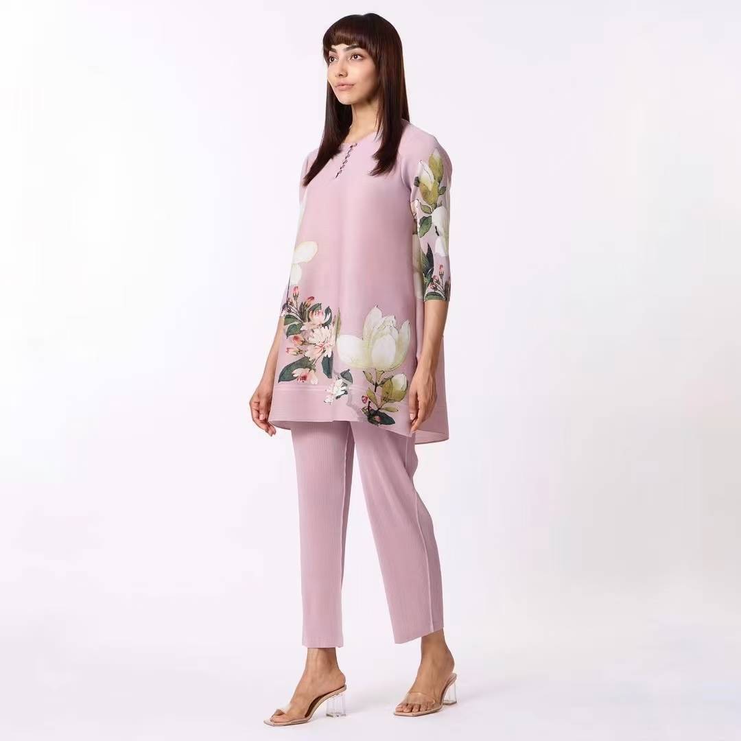 Ensemble tunique plissé à fleurs rose