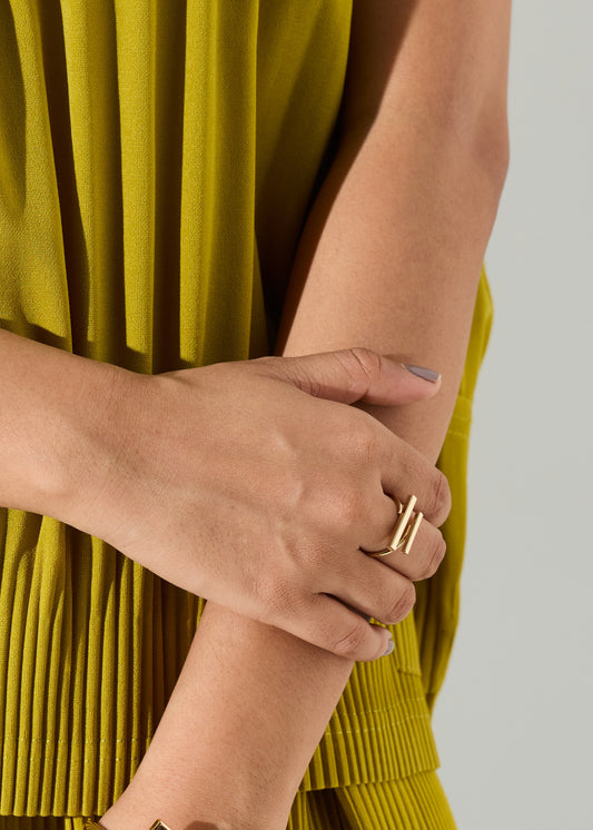 GEOMETRIC LINE RING - GOLD
